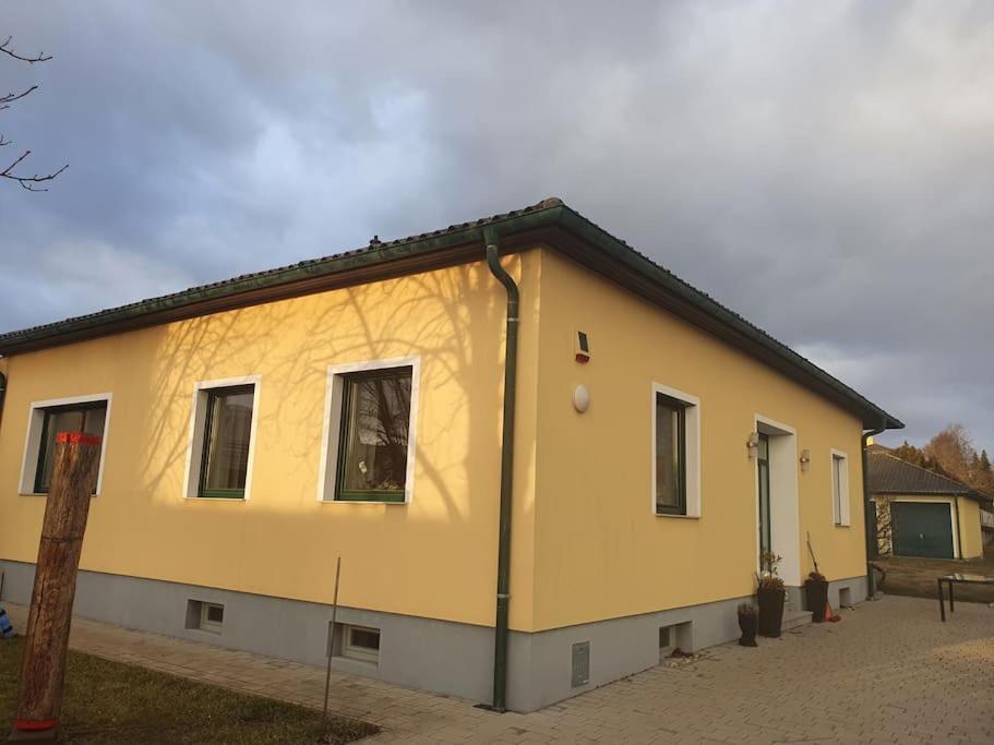 Mareli Neusiedler Stadthaus Neusiedl am See Eksteriør billede
